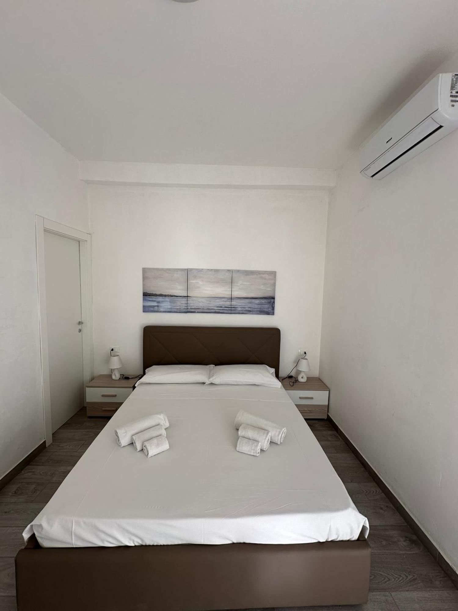 Il Faraglione Hotell Lido di Noto Exteriör bild