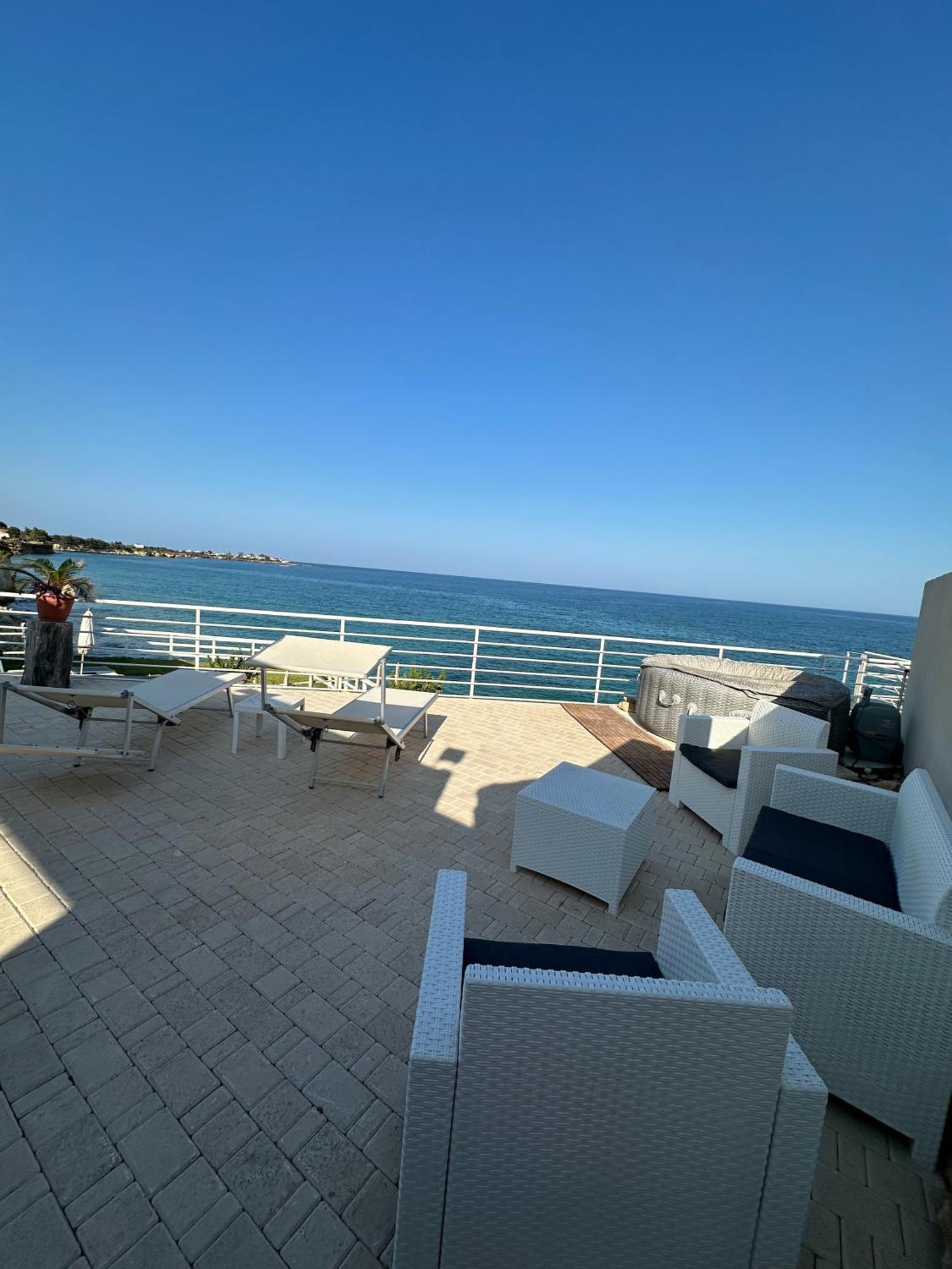Il Faraglione Hotell Lido di Noto Exteriör bild