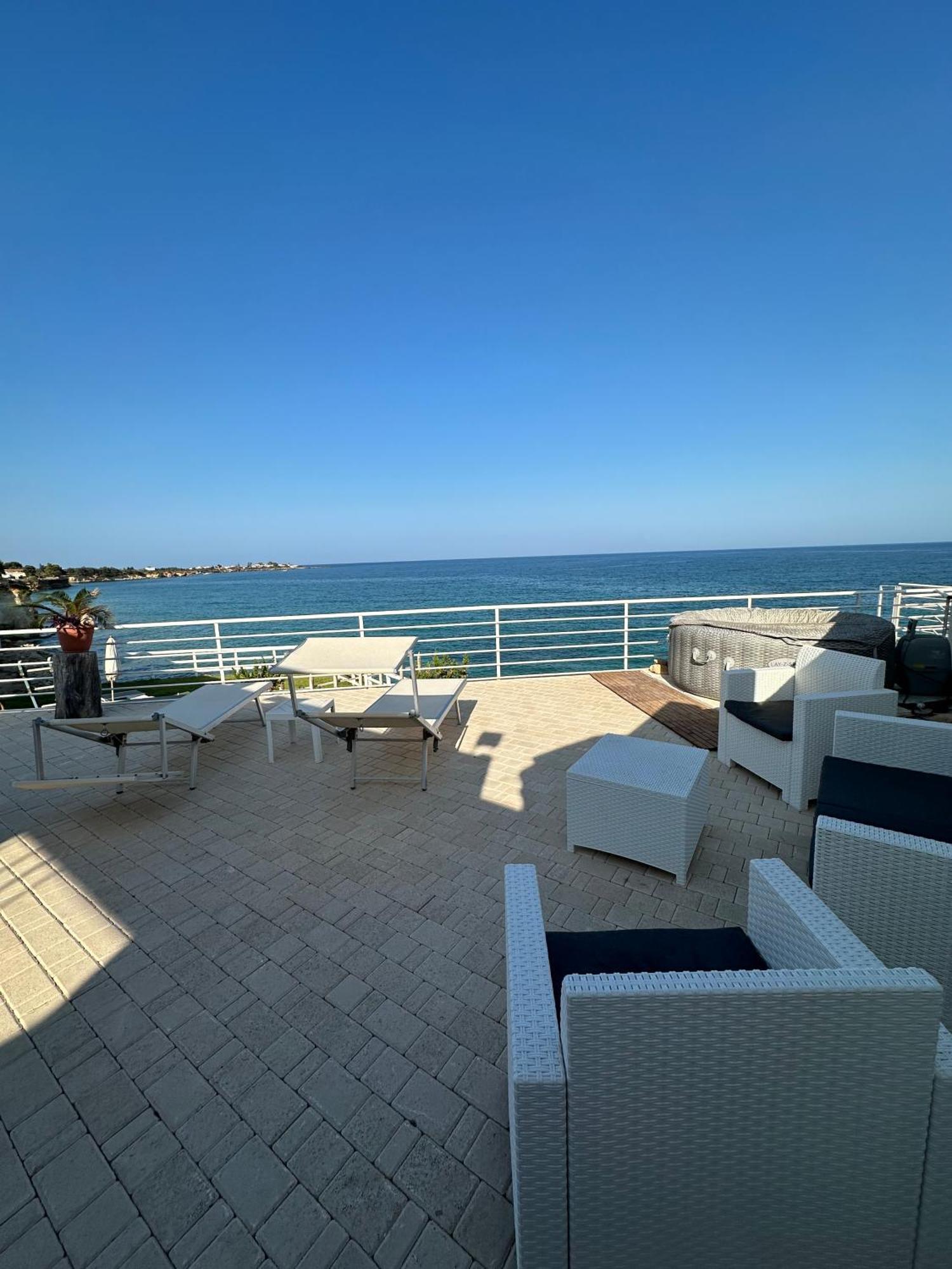Il Faraglione Hotell Lido di Noto Exteriör bild